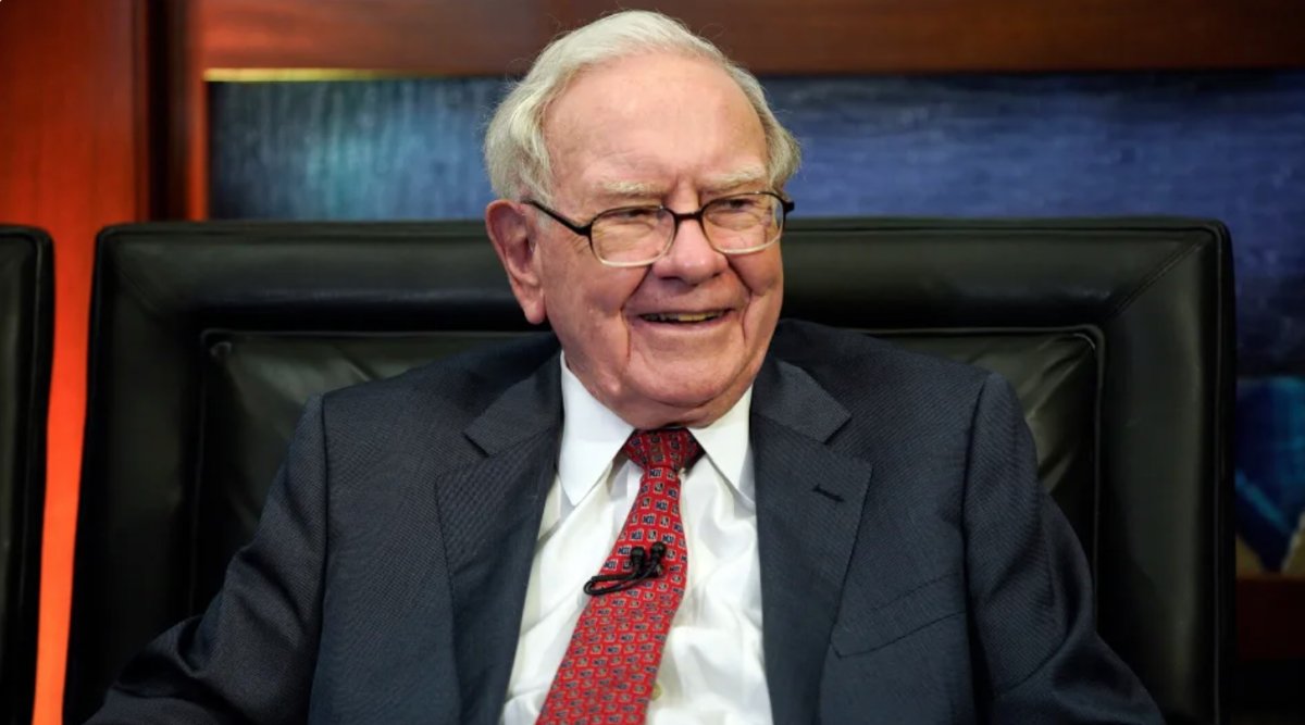 Al momento stai visualizzando Warren Buffett: vi spiego per quanto tempo il dollaro rimarrà la valuta di riserva globale